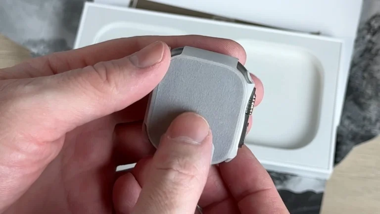 Unboxing Apple Watch Ultra 2