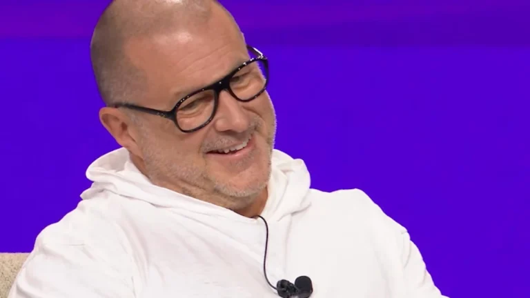 Jony Ive o designu, technologii a radosti
